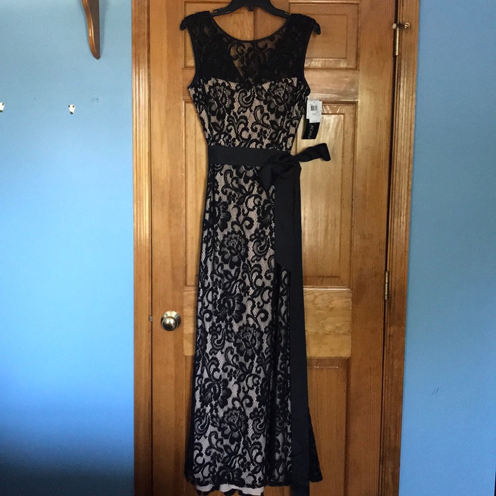 NWT Betsy & Adam Black Lace Floor-Length Dress